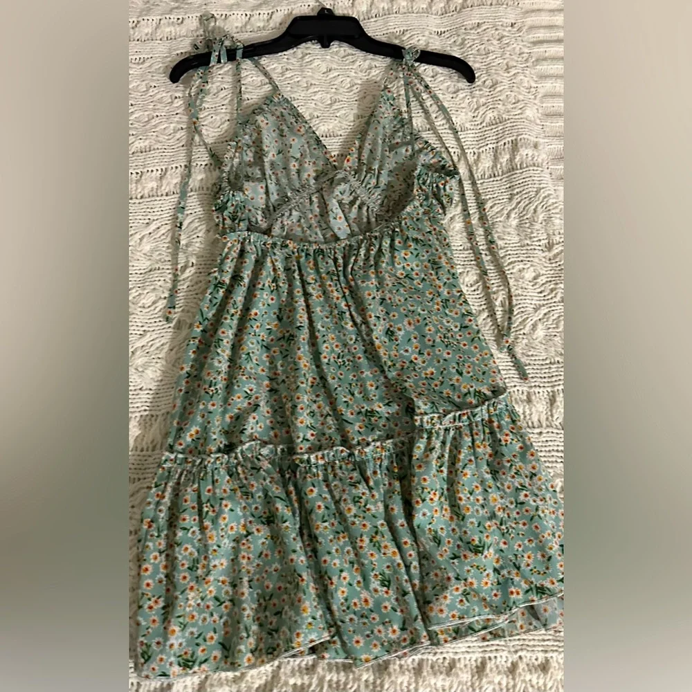 Cute Summer Floral Print Dress - Picture 2 of 2